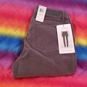 NWT Women's Calvin Klein Skinny Pants Size 8